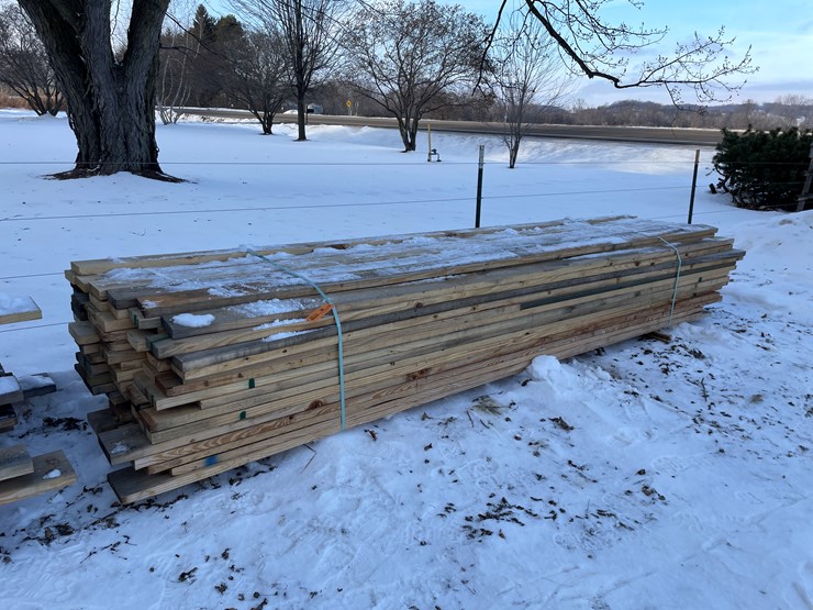 #3815-•-bundle-of-construction-grade-lumber-image-3