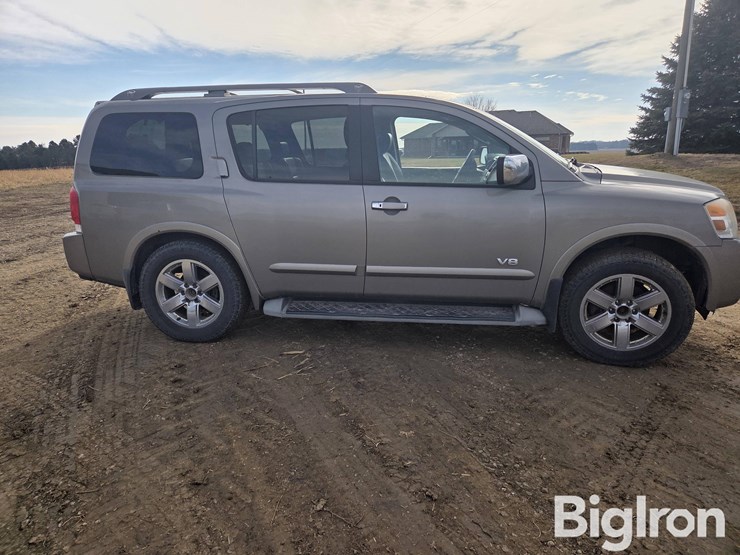 2009-nissan-armada-image-4