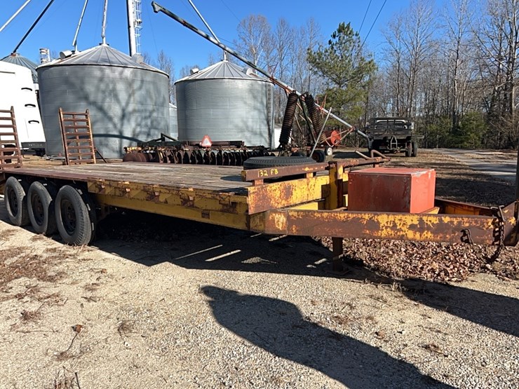intl-trailer,-6-wheel,-18-ft-flat-with-4-ft-ramps;-located-at-7241-roxbury-rd,-charles-city,-va,--please-call-804.837.9940-or-804.651.4404-with-questions-image-3
