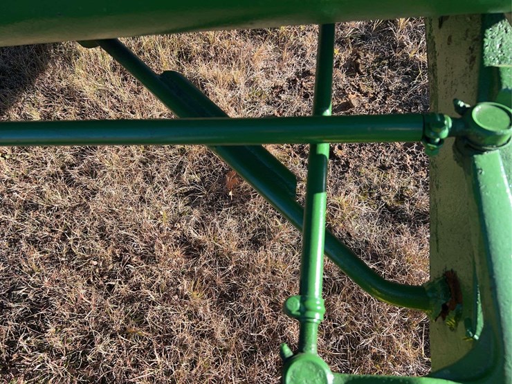 john-deere-830-image-26