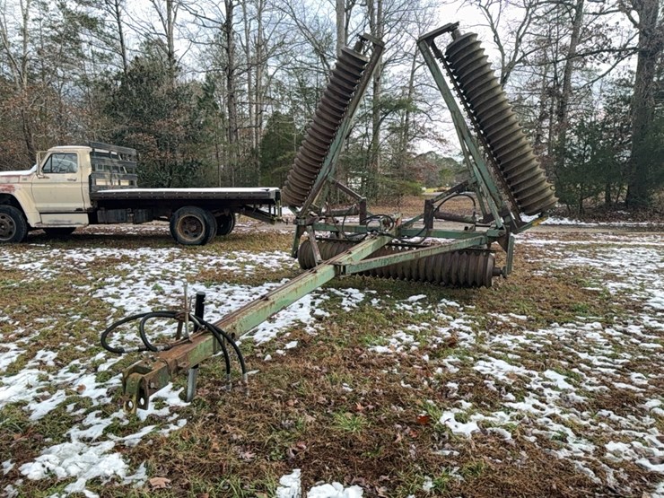 24-ft-folding-3-section-cultipacker-pull,-brillion;-located-at-7241-roxbury-rd,-charles-city,-va,-please-call-804.651.4404-with-questions-image-1