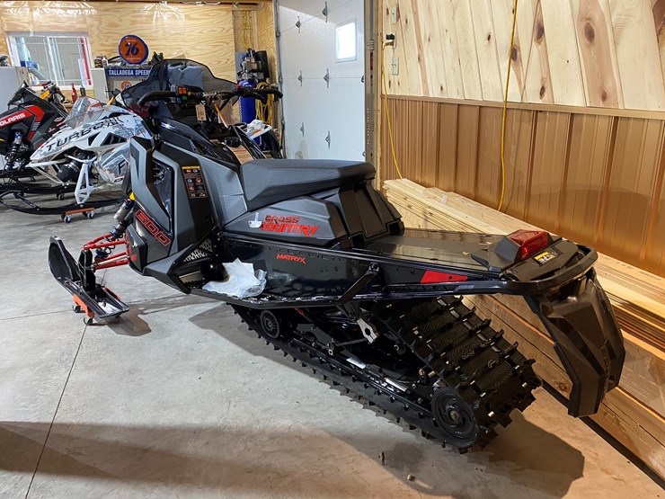 #3797-•-new-2023-polaris-indy-600-cross-country-matryx-snowmobile-image-7