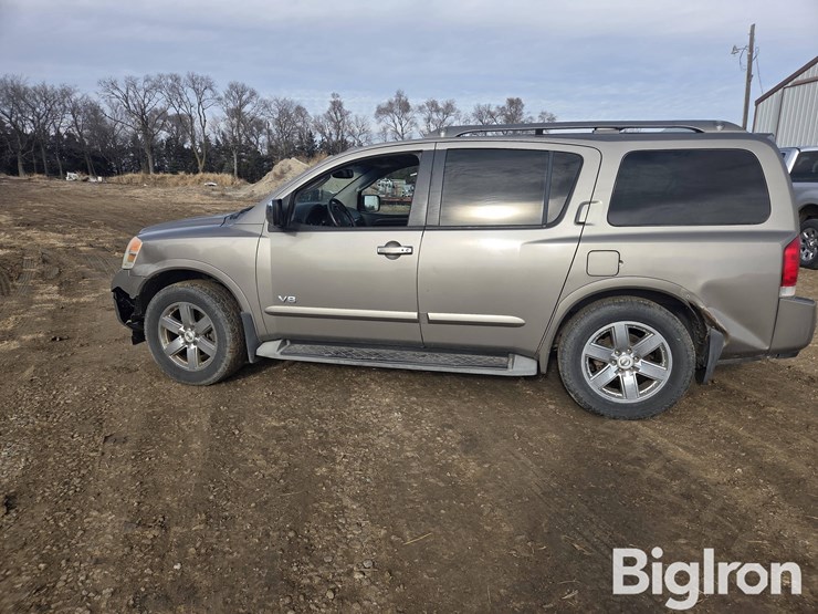 2009-nissan-armada-image-8