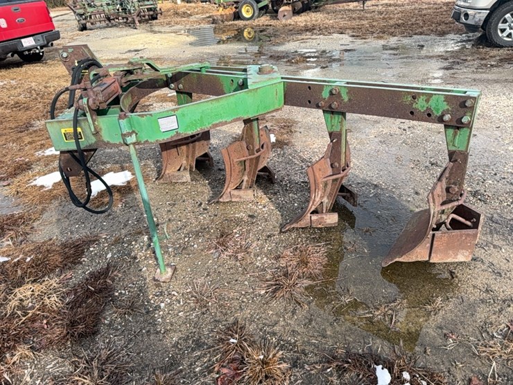 john-deere-3945-image-21