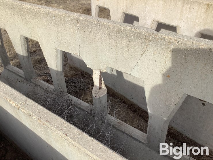 concrete-fenceline-feed-bunks-image-16