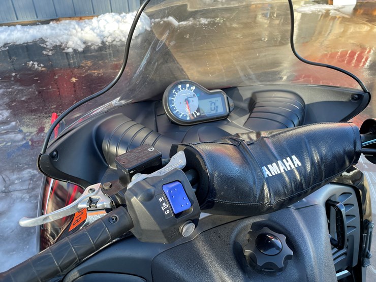 #3798-•-2004-yamaha-sx-viper-snowmobile-image-33