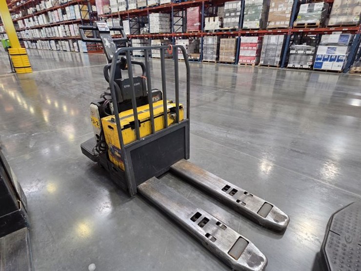 2021-crown-pe4500-60-image-2