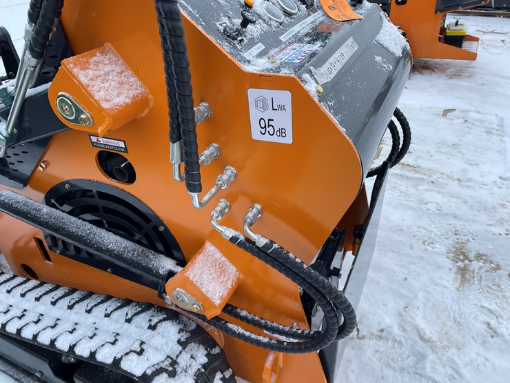 #307-•-new-land-hero-mini-skid-loader-image-16