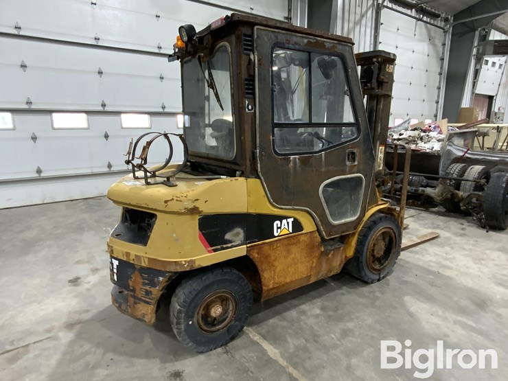 2020-caterpillar-gp30n-image-5