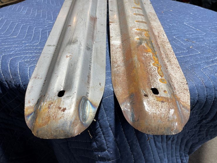 #3869-•-pair-of-1973-polaris-starfire-ski's-image-8