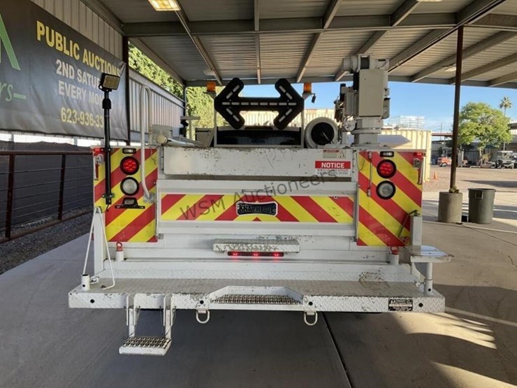 2017-ford-f550-image-6