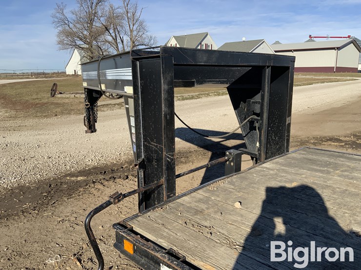 1997-titan-trailer-image-9