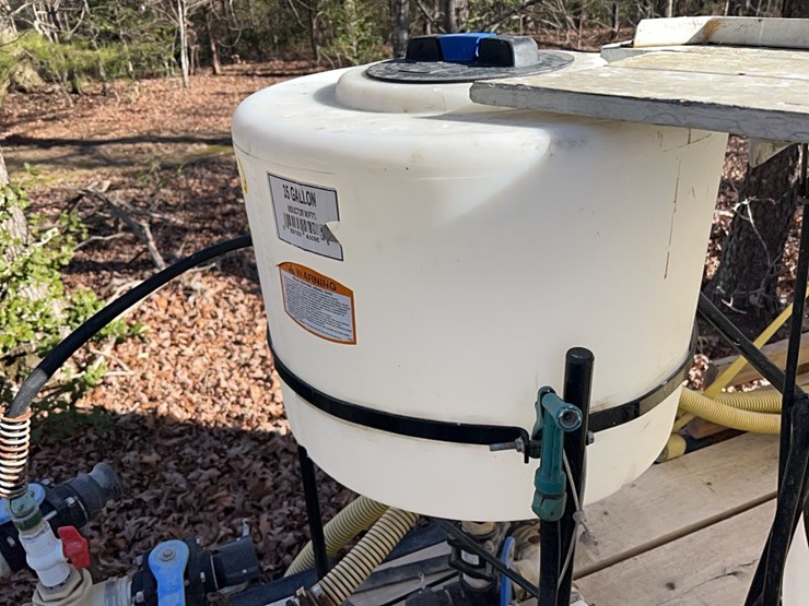 35-gallon-chemical-induction-poly-tank;-located-at-7241-roxbury-rd,-charles-city,-va,-please-call-804.837.9940-or-804.651.4404-with-questions-image-2