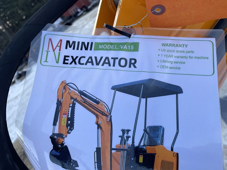 #200-•-miva-va15-mini-excavator-image-14