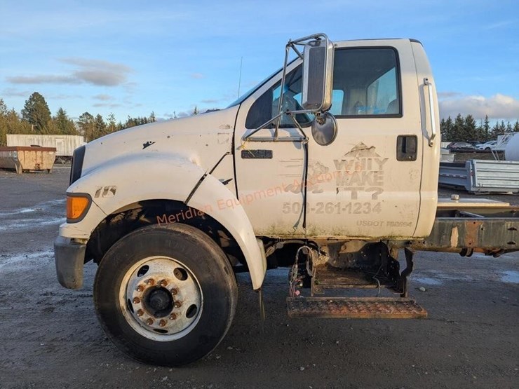 ford-f750-image-16
