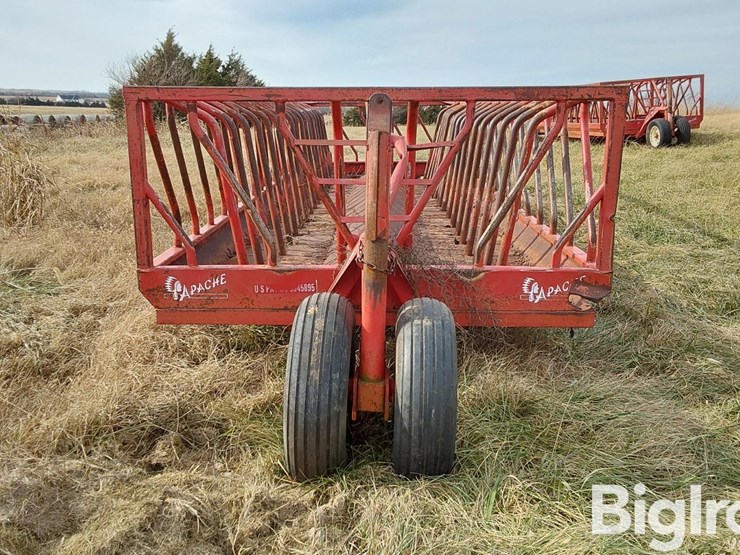 apache-wfw24a2-24'-feeder-wagon-image-2