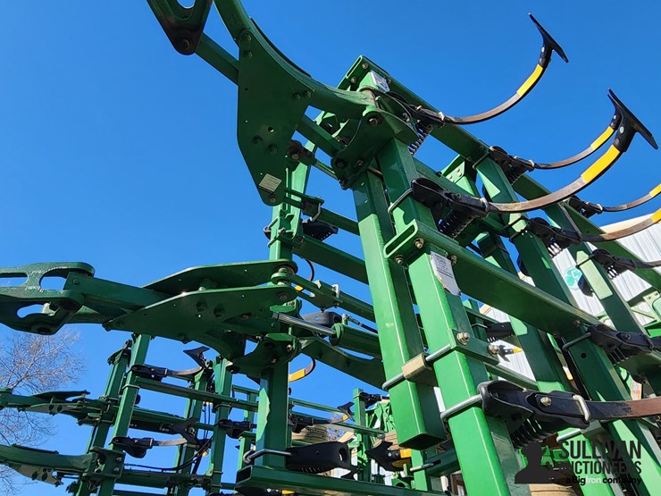 2010-john-deere-2210-image-20