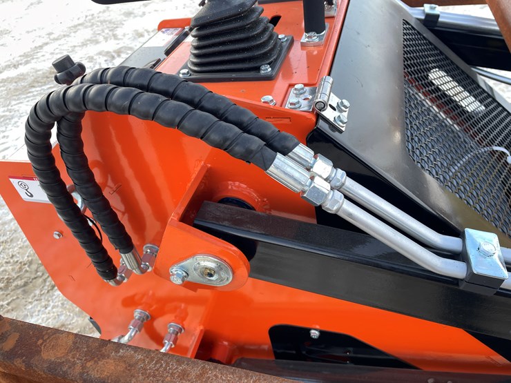 #301-•-mms-mini-skid-steer-ride-on-loader-image-34