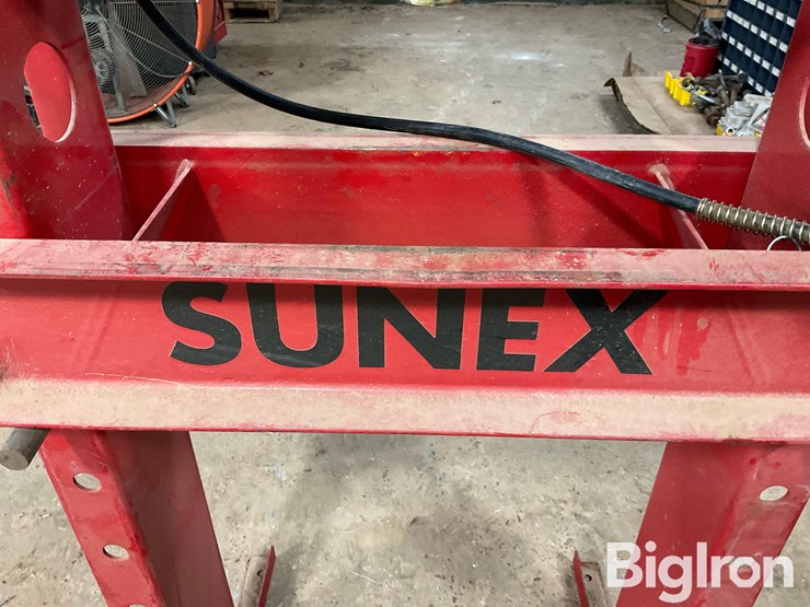 sunex-tools-20-ton-air/hydraulic-shop-press-image-11