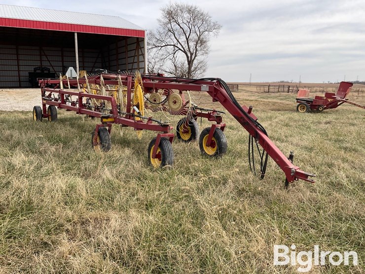 2012-new-holland-ht154-image-3