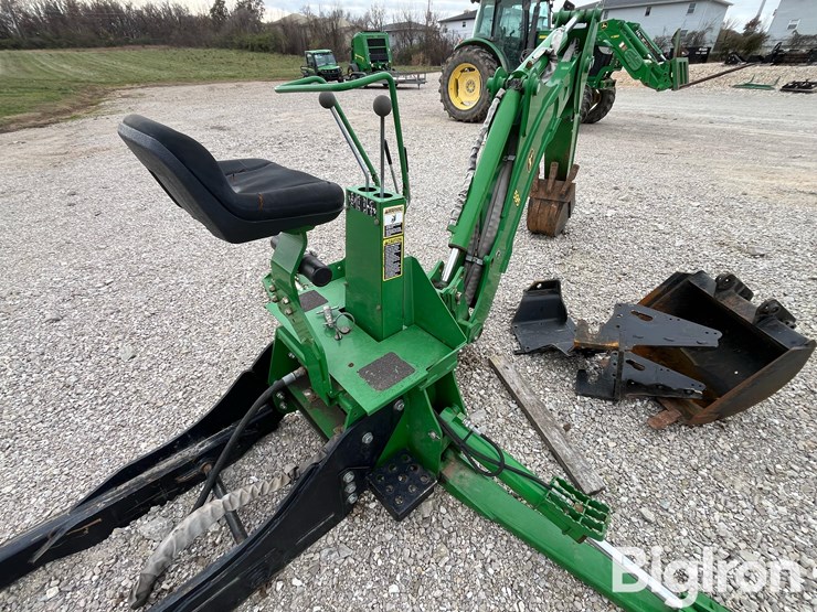 2014-deere-595-image-10