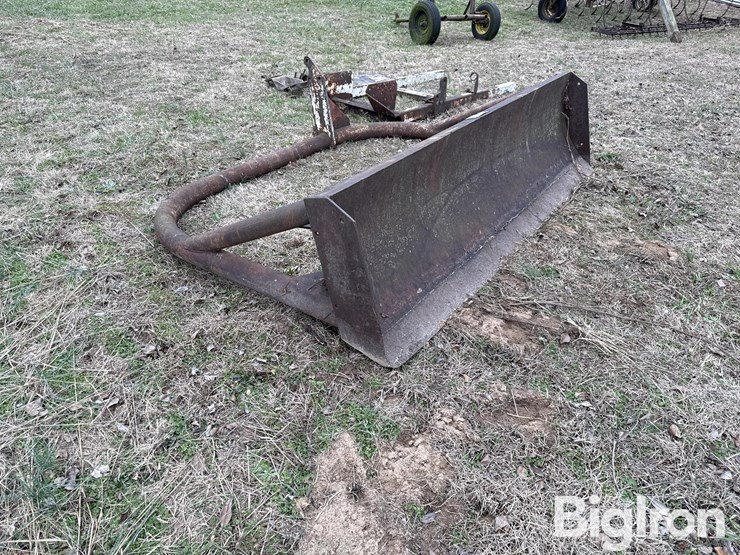 international-806-image-3