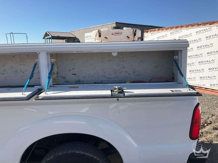 2012-ford-f-250-pickup-truck-image-29