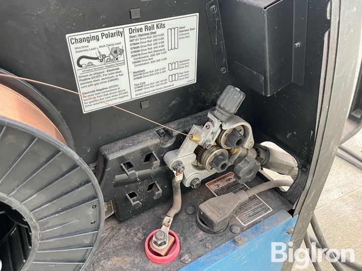 miller-millermatic-212-wire-feed-mig-welder-image-18