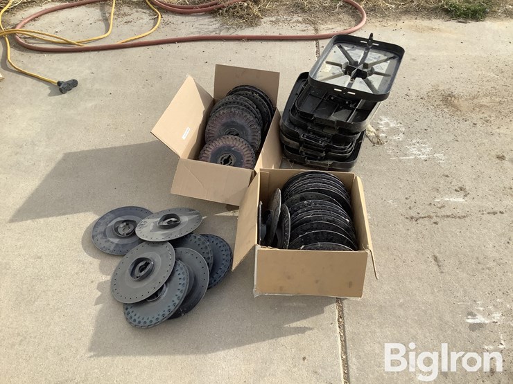 john-deere-7300-image-8