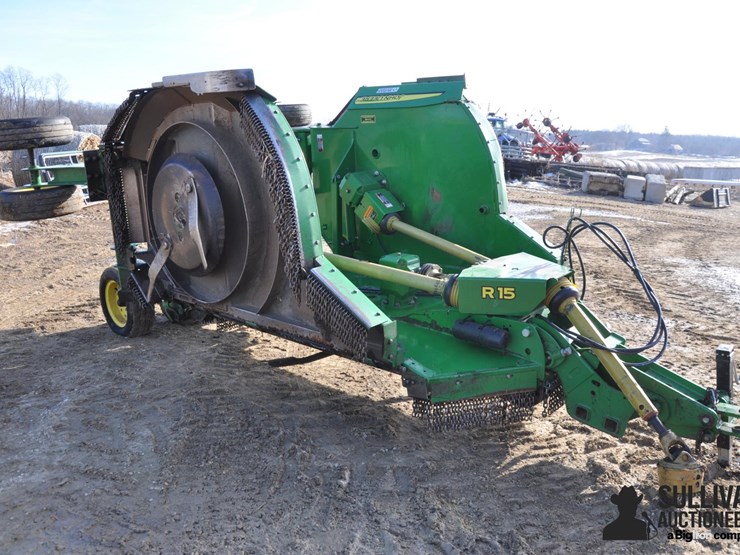 2019-john-deere-r15-image-3