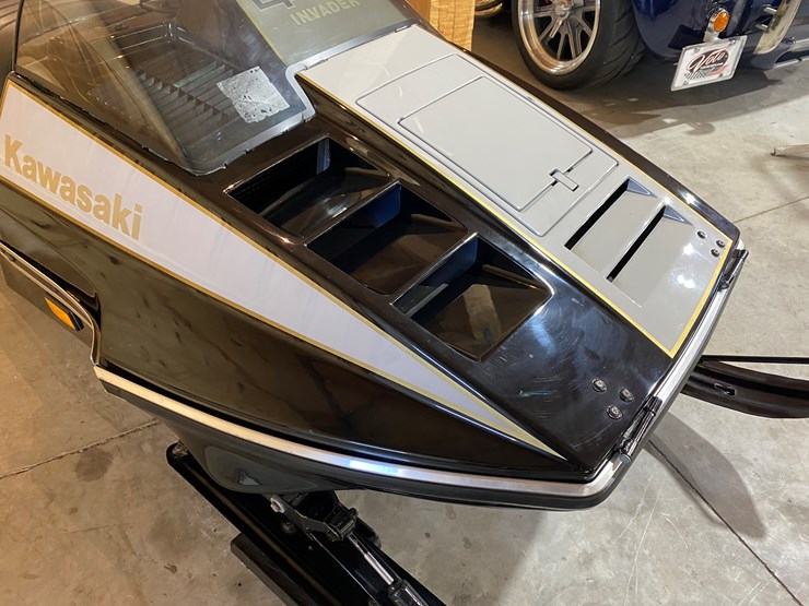 #3783-•-1980-kawasaki-440-invader-snowmobile-image-13