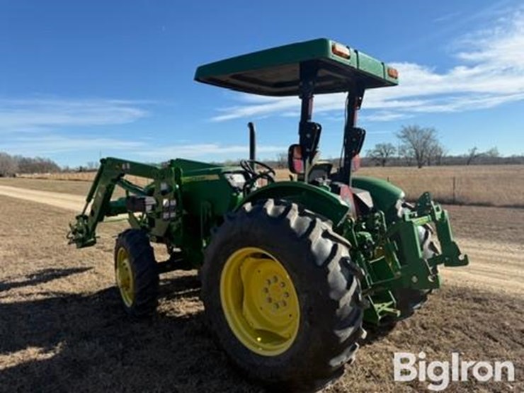 2016-john-deere-5045e-image-7