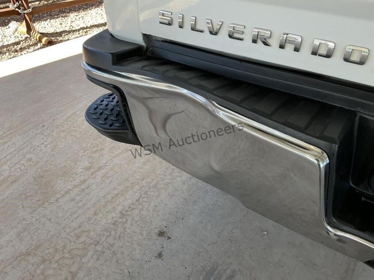 2015-chevrolet-silverado-2500hd-image-9