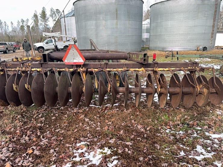 john-deere-340-image-27