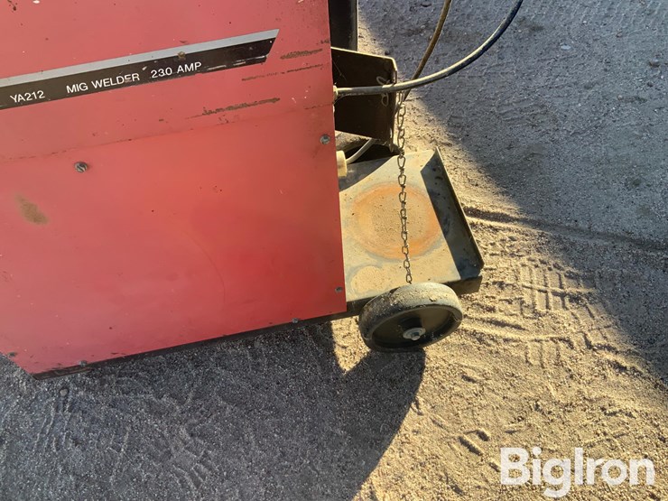 snap-on-ya212-230-amp-mig-welder-image-9
