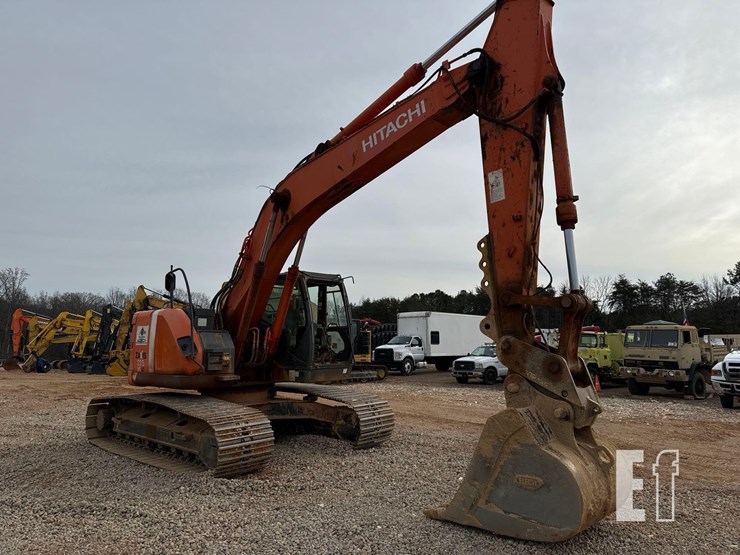 2012-hitachi-zx225us-lc-3-image-7