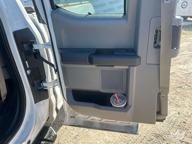 2016-ford-f150-image-12