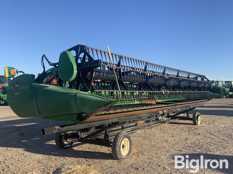 2021-john-deere-735d-image-3