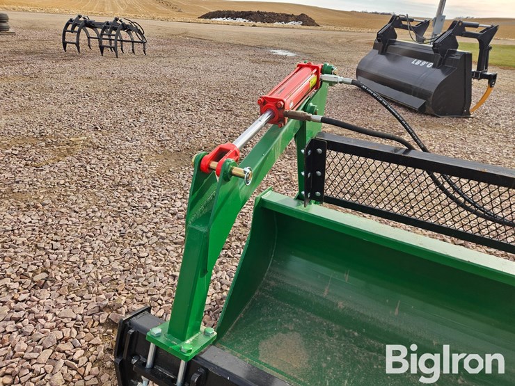 2025-john-deere-740-image-13