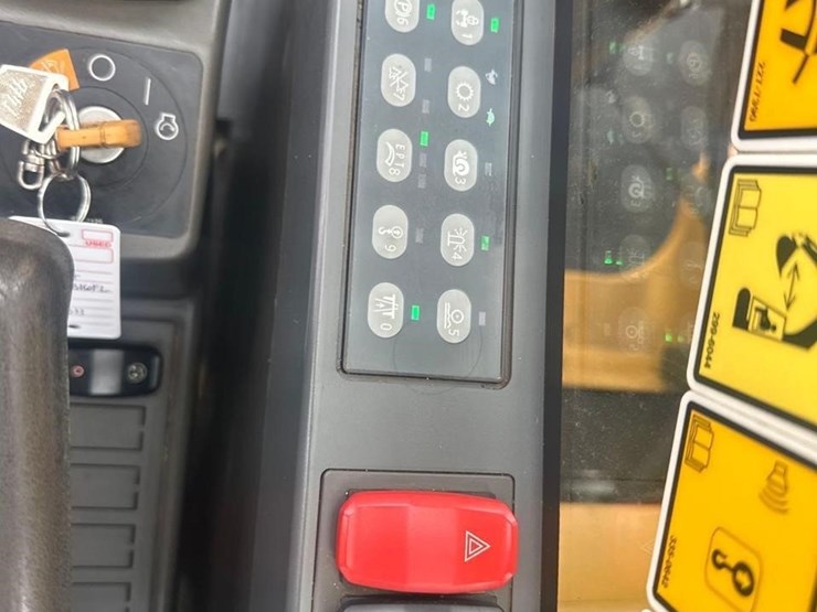 2017-caterpillar-m316f-image-31