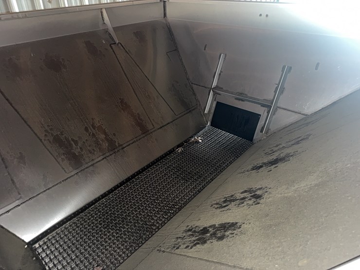 salford-10-ton-spreader-cart,-controller-available-with-purchase;-located-at-7241-roxbury-rd,-charles-city,-va,-please-call-804.837.9940-or-804.651.4404-with-questions-image-55