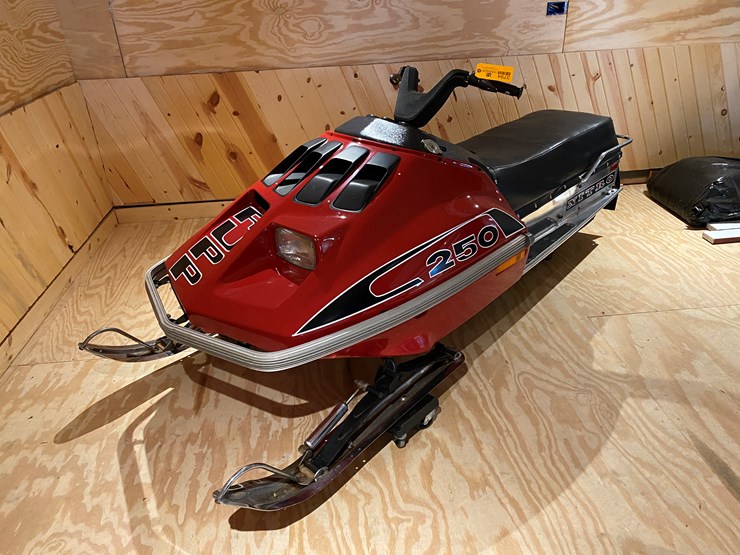 #3794-•-1977-rupp-nitro-250-snowmobile-image-6