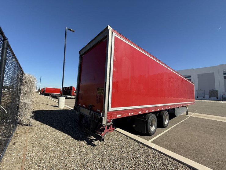 2016-utility-van-image-3