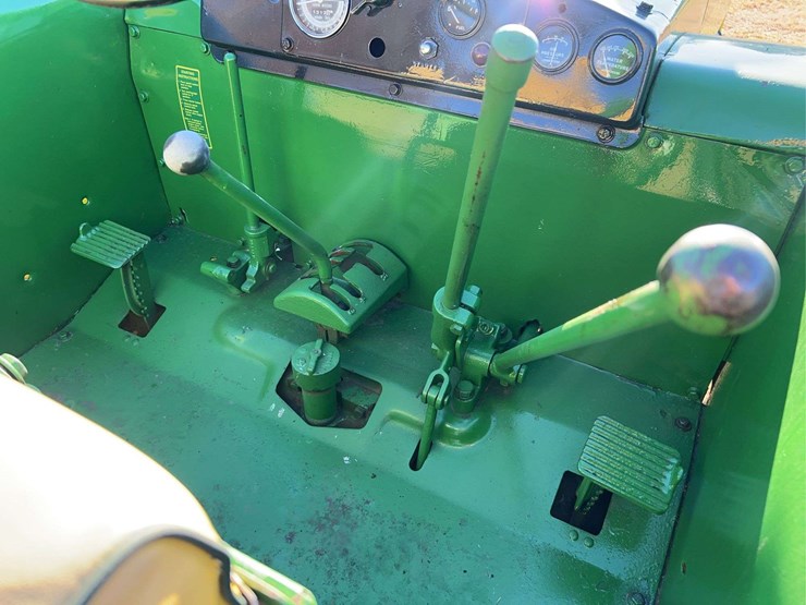 john-deere-830-image-52