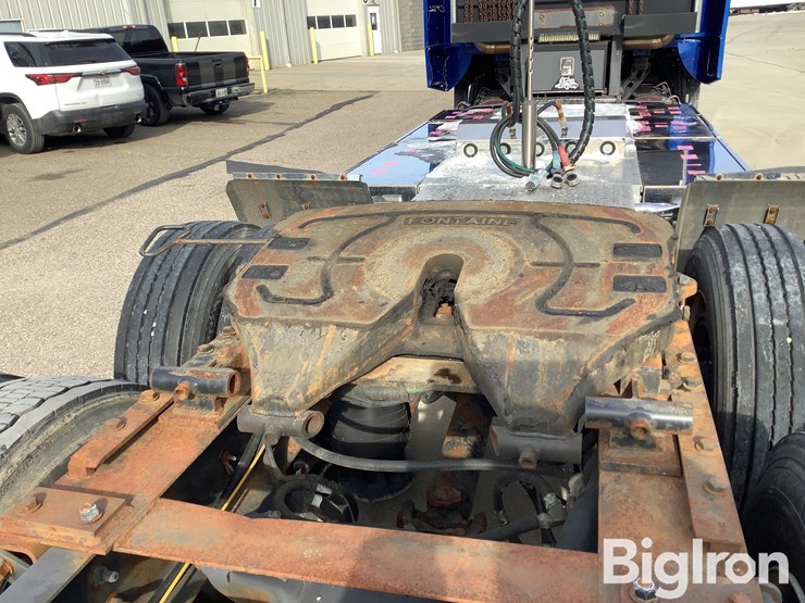 1997-freightliner-flb42st-t/a-cabover-truck-tractor-image-9