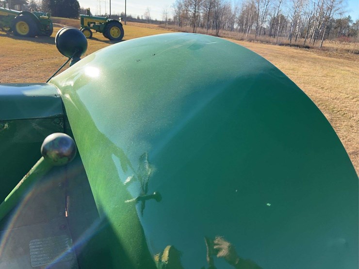 john-deere-830-image-39