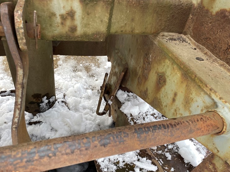 #1012-•-32'-lowboy-semi-trailer-(no-title,-for-parts)-image-43