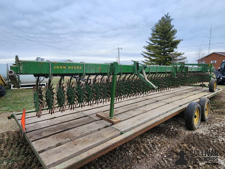 1991-john-deere-400-image-1