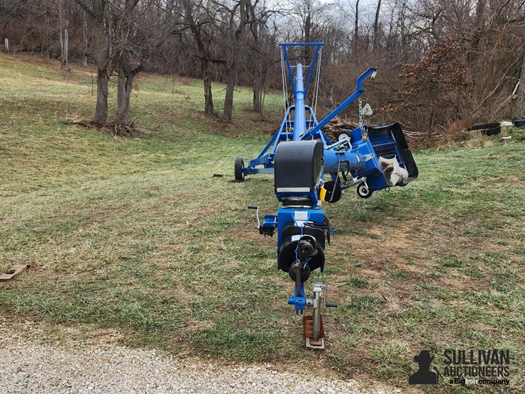 brandt-10x70-image-2