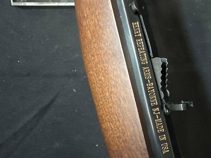 henry-brass-octagon-barrel-30-30-rifle-(sn#-ttb055280)-(box)-image-15